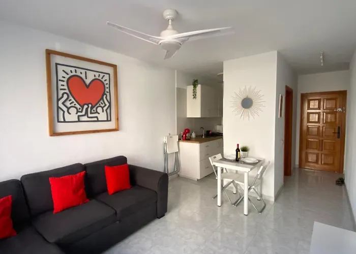 Recova Modern Family - Next To African Market *