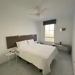 Recova Modern Family - Next To African Market Apartment